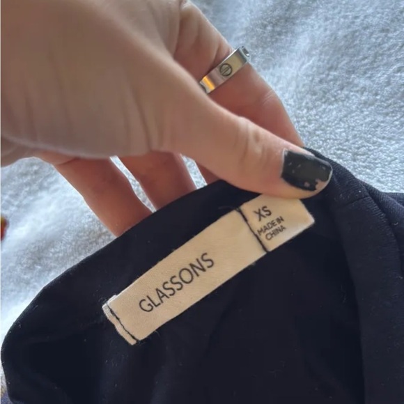 Glassons Black Short-Sleeve Crewneck Tee - Picture 2 of 2